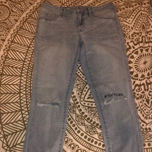 Mid-rise Light Wash Jegging